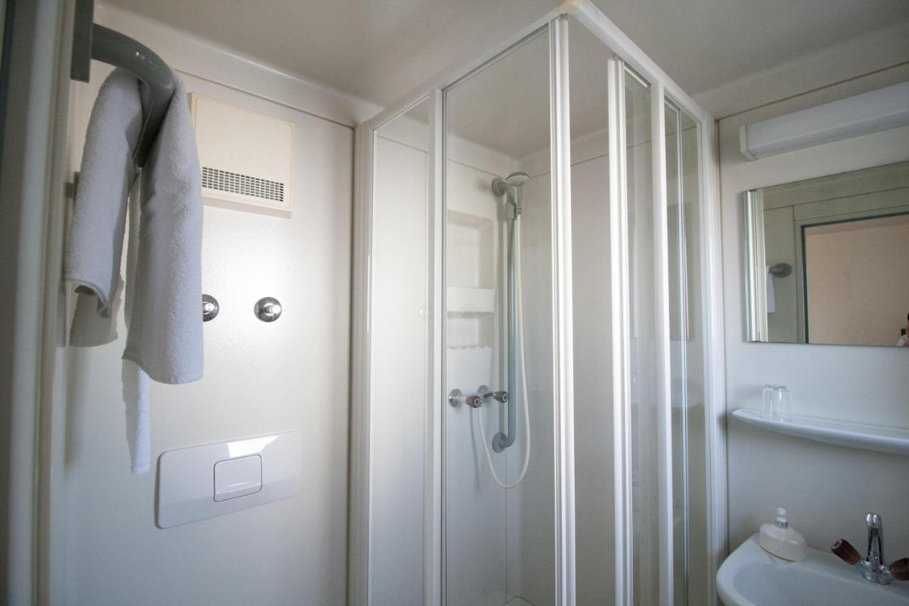Hotel Krone Strassdorf Schwaebisch Gmuend Luaran gambar