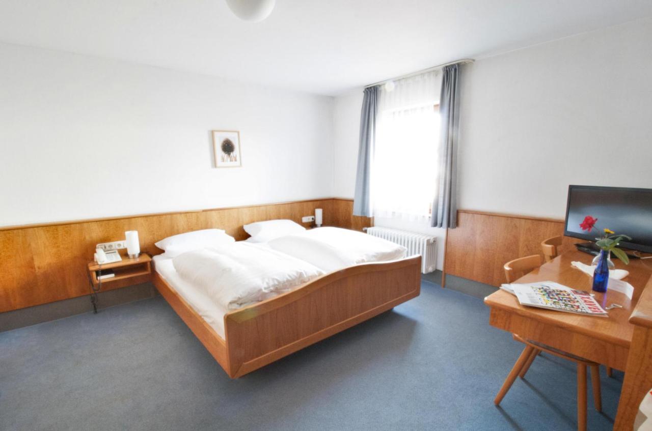 Hotel Krone Strassdorf Schwaebisch Gmuend Luaran gambar